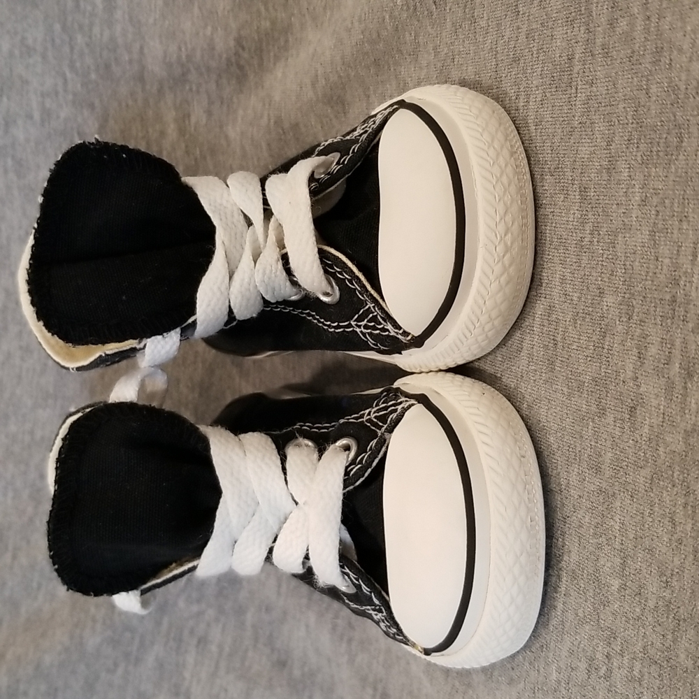 Size 5 Converse Black